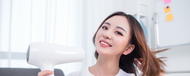 吹风机进水了会触电吗 吹风机进水了还能用吗