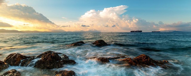 海水一般呈什么色 通常海水是什么颜色