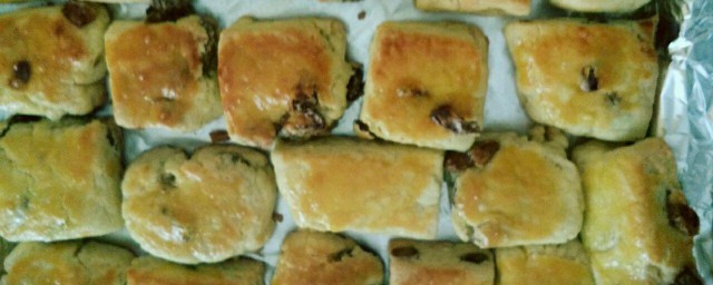 葡萄干奶酥怎样做 葡萄干奶酥的做法