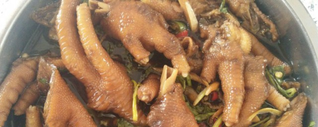 酸脆泡鸡爪的腌制要领 怎么制作酸脆泡鸡爪