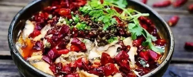 红油草鱼如何做好吃 制作红油草鱼的要领