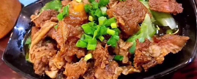 怎么做五香牛腩好吃 怎么做五香牛腩好吃
