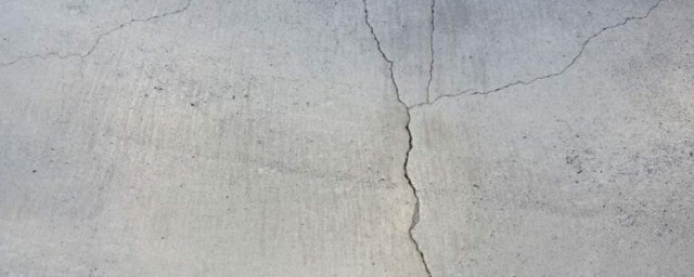 防止混凝土地坪开裂的技巧 怎样防止混凝土地坪开裂