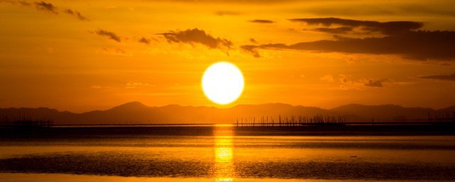 夕阳西下断肠人在天涯是什么意思 夕阳西下断肠人在天涯的意思