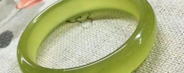 佩戴岫玉有什么好处吗 佩戴岫玉的好处是什么
