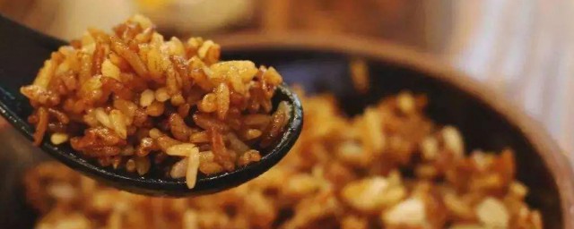米饭拌猪油怎样做好吃 猪油拌饭家常做法