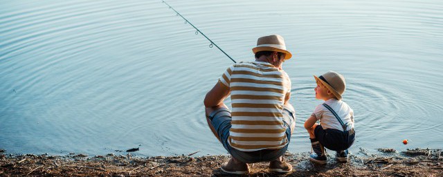 手竿钓鱼打窝最佳技巧 夏季手竿钓鱼打窝技巧技巧