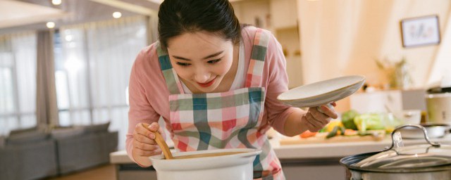 花蛤豆腐海鲜汤怎么做 制作花蛤豆腐海鲜汤的要领