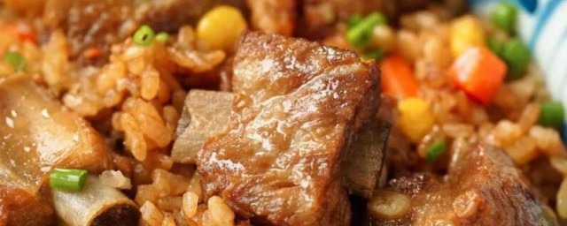 电饭煲羊排焖饭怎样做 电饭煲羊排焖饭的做法