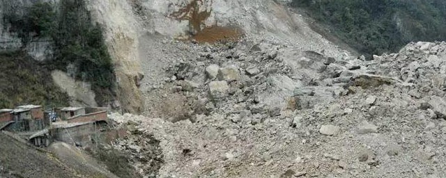 山体崩滑人该怎样做 遇到山体滑坡的精确做法