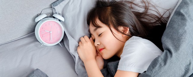 女生晚上睡觉的准确要领 女性睡觉有哪些忌讳