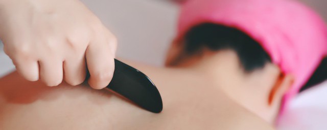 刮痧神器使用要领 教你如何正确使用刮痧板