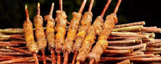 红柳羊肉串制作办法 红柳羊肉串的做法