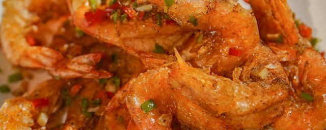 椒盐大虾怎样做又酥又好吃 椒盐大虾的做法简介