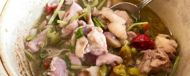 豌豆蘑菇鸡煲怎样做 家庭版豌豆蘑菇鸡煲