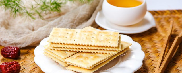 饼干里碳水化合物含量高好不好 到底饼干中是否含有碳水化合物