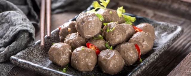 牛肉丸子怎么做 牛肉丸子的烹饪要领