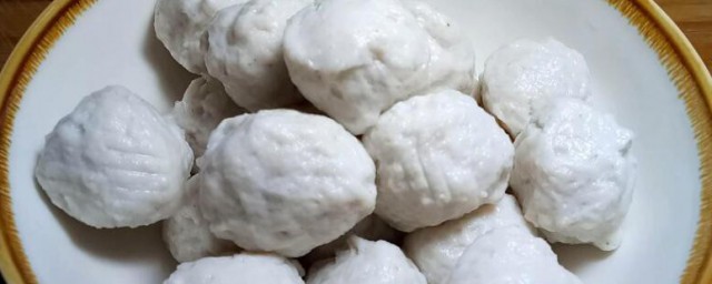 超市鱼丸子怎样做好吃 鱼丸子的做法