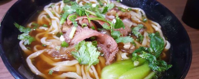 肉骨汤手擀面 肉骨汤手擀面怎样做