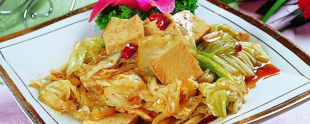 怎样做白菜炒豆腐 白菜炒豆腐的做法次序