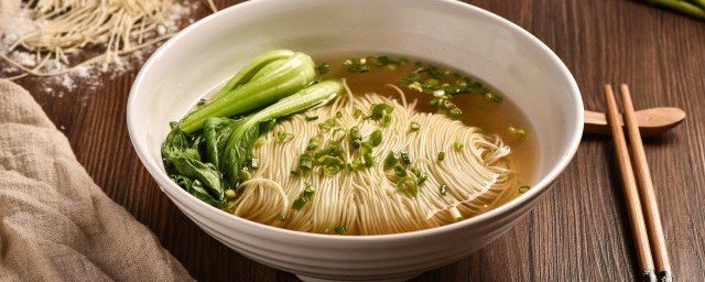 鸡肉青菜面怎样做 怎样做鸡肉青菜面