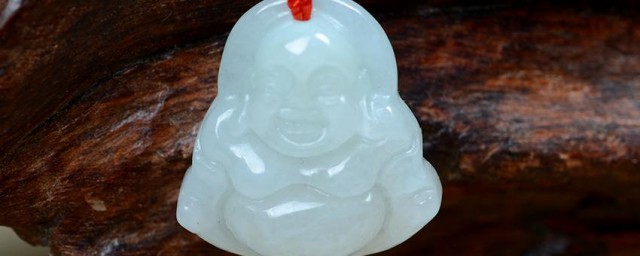 如何挑选翡翠佛 翡翠玉佛挂件该如何挑选