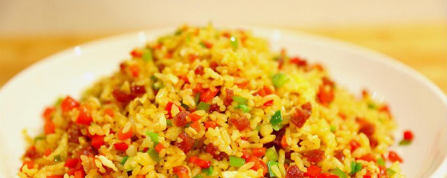 如何做一顿美味的蛋炒饭 怎么做一顿美味的蛋炒饭
