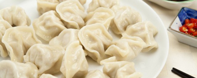 萝卜包饺子如何做才好吃 萝卜包饺子如何做才好吃