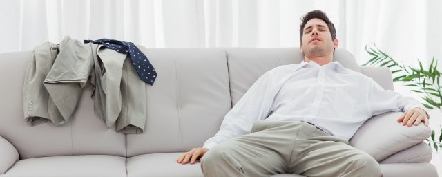 怎样挑选真皮沙发 挑选真皮沙发指南