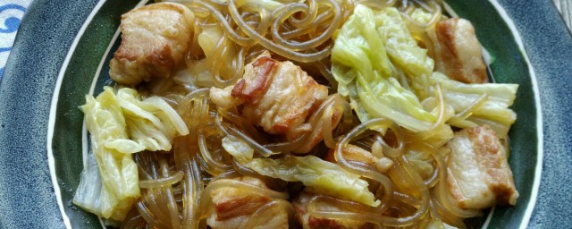 白菜煮粉条怎样做的 制作白菜煮粉条的技巧