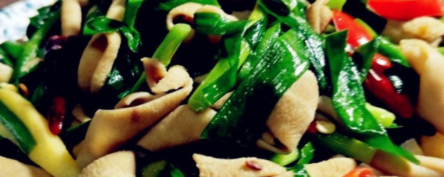 韭菜炒鸭肠怎样做 韭菜炒鸭肠的制作技巧