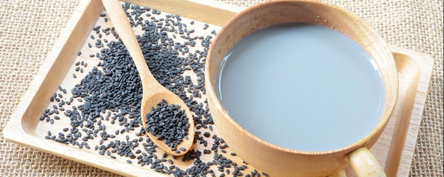 芝麻黑豆浆 芝麻黑豆浆早餐打制技巧分享