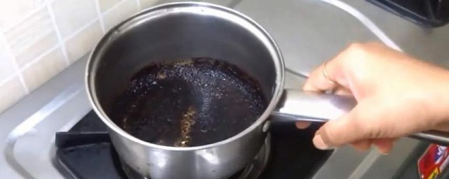 去除锅底厚硬黑垢 怎么去除锅底黑垢