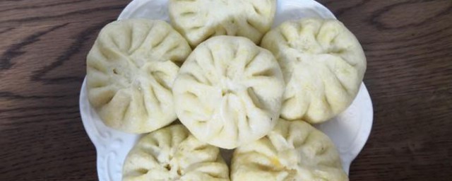胡萝卜洋葱牛肉馅包子怎样做 胡萝卜洋葱牛肉馅包子做法简介