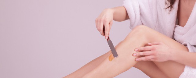 女士剃毛刀的使用技巧 怎样使用女士剃毛刀