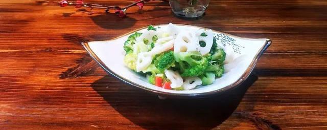 藕片和西兰花怎样做 藕片炒西兰花的做法