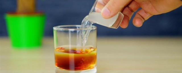 碘酒怎样洗掉 碘酒洗掉技巧