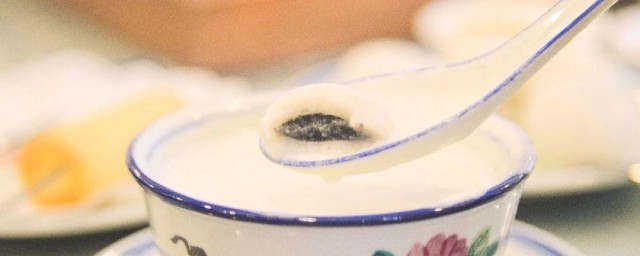 冰糖杏仁糊 自制冰糖杏仁糊