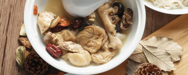 田七炖鸡 田七炖鸡的制作技巧