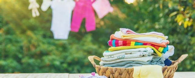 彩漂泡衣服要泡多久 彩漂泡衣服要泡的时间控制