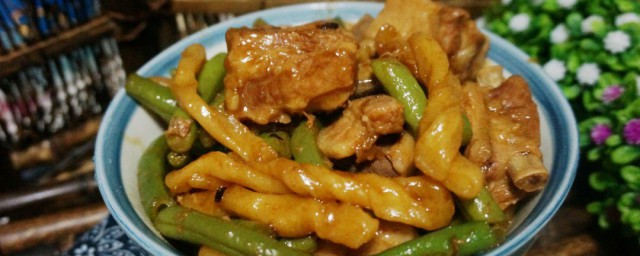 豆角土豆焖卷子怎样做 豆角土豆焖卷子的做法
