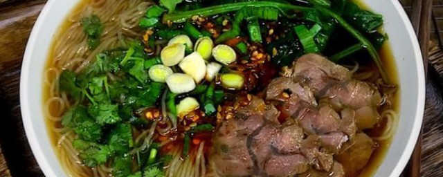 牛肉粉丝汤要怎样做 牛肉粉丝汤做法简介