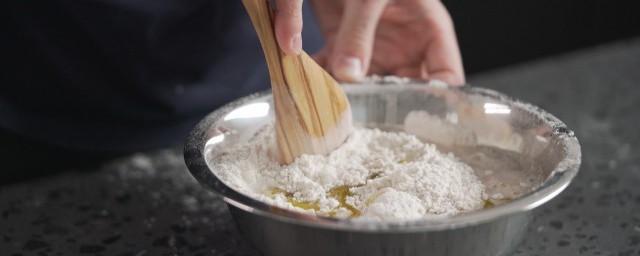 高筋面粉是怎样制成的 怎样制作高筋面粉