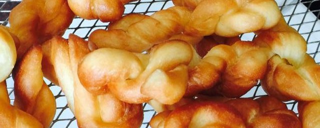 豆花麻花做法和配方 豆花和麻花是怎样做的