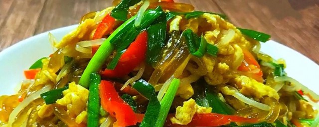 韭菜豆芽鸡蛋粉条如何炒好吃 制作韭菜豆芽鸡蛋粉条的方式