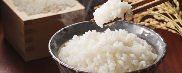 米饭土豆饼 米饭土豆饼制作的步骤是什么