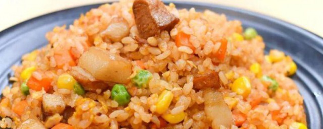 肉圆炒饭 肉圆炒饭怎么做