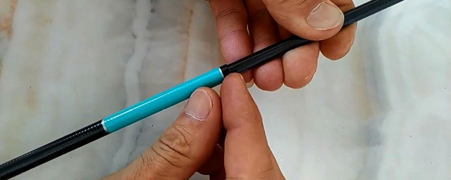 鱼杆抱死处理技巧 鱼杆抱死怎样处理
