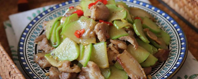 佛手瓜炒肉片怎样做 家常菜佛手瓜炒肉片的技巧