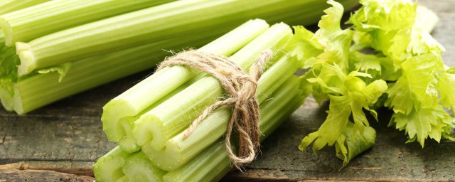 豆瓣西芹步骤 豆瓣芹菜的做法